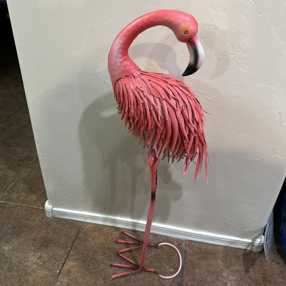 Large Metal Pink Flamingo Yard Art Lawn Ornament Garden Statue 35in